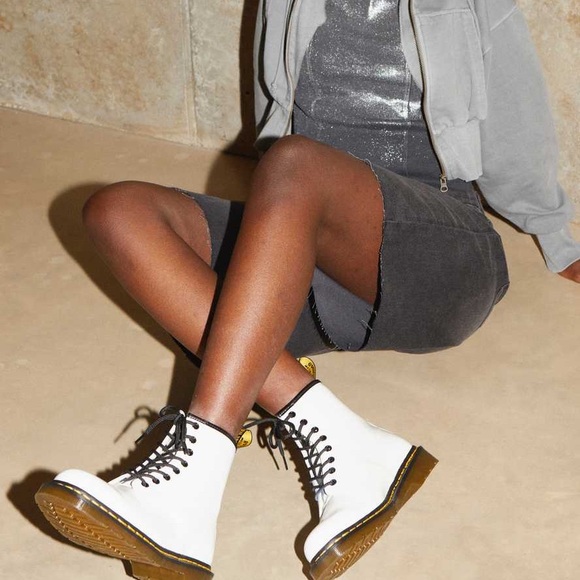 Dr Martens White Lace Up Combat Boots Patent Leather Sz 7 Women’s Men’s Sz 6 - Picture 2 of 11